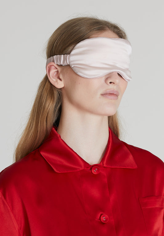 Rosa sovmask i silke